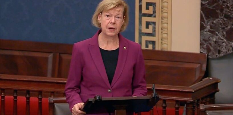 Tammy Baldwin et 20 autres sénateurs tentent de supprimer la disposition anti-trans du projet de loi sur la défense