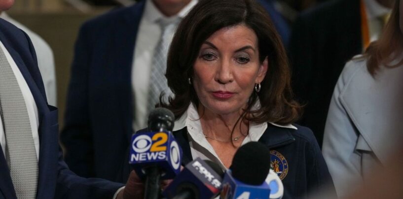 Kathy Hochul s'oppose au projet de loi sur la protection financière introduit après les meurtres d'homosexuels
