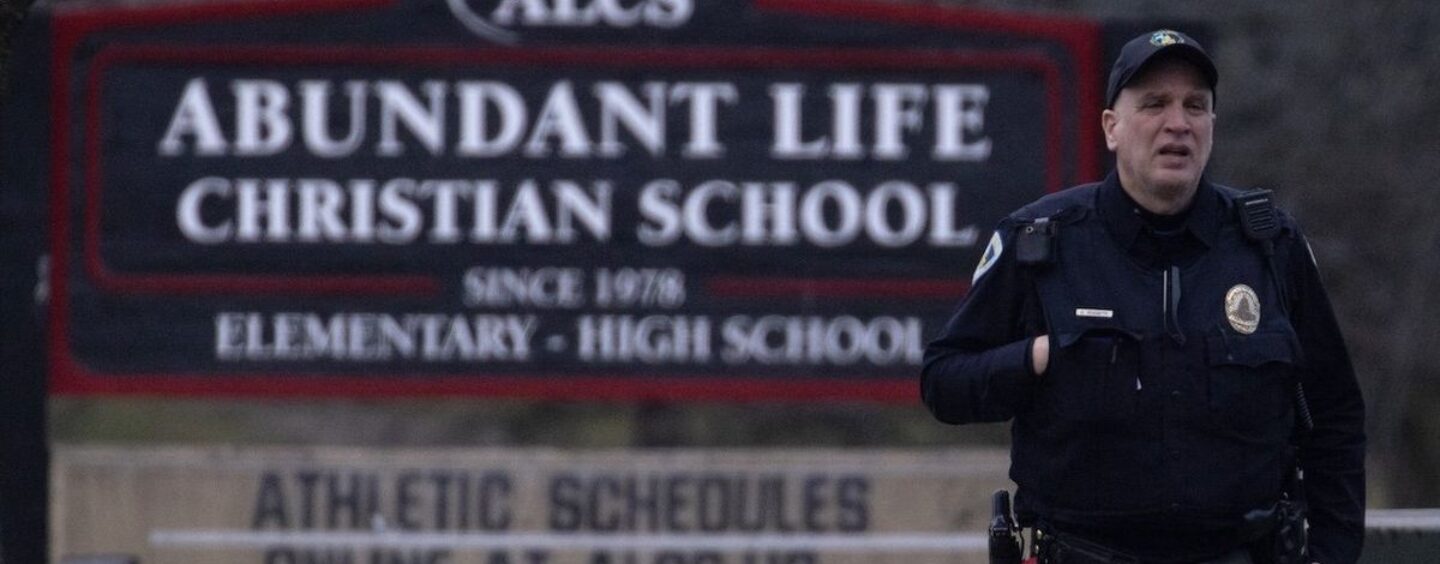 Gay Dem, qui représente la fusillade dans une école du district du Wisconsin, exige de l'action, pas seulement des « pensées et prières »