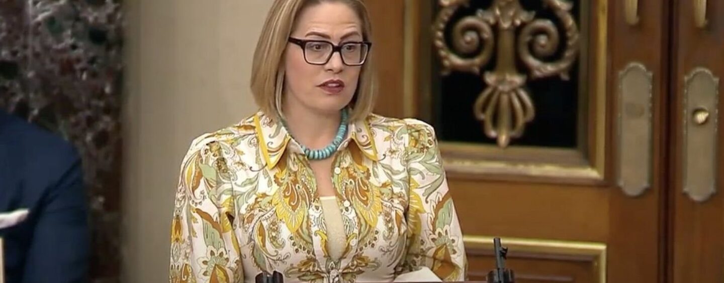 Kyrsten Sinema défend l'obstruction systématique dans son discours d'adieu au Sénat