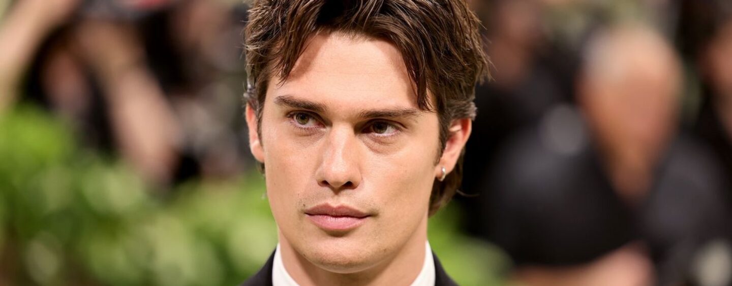 Nicholas Galitzine, idole, révèle ce qu'il a fait pour passer de minet à minet et jouer He-Man