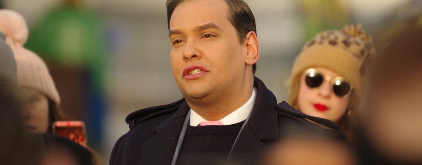 George Santos obtient un report de peine dans une affaire de fraude, mais moins que ce qu'il avait demandé