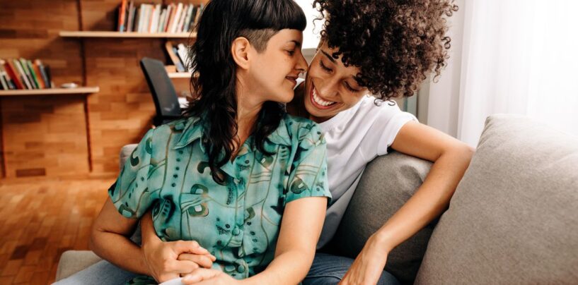 De vrais conseils pour aborder les femmes quand on est une saphique timide selon de vraies lesbiennes