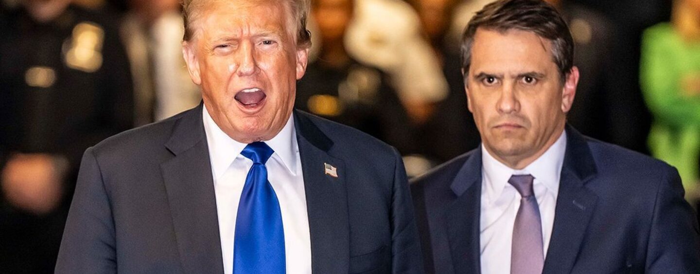 Le criminel reconnu coupable Donald Trump condamné pour 34 chefs d'accusation