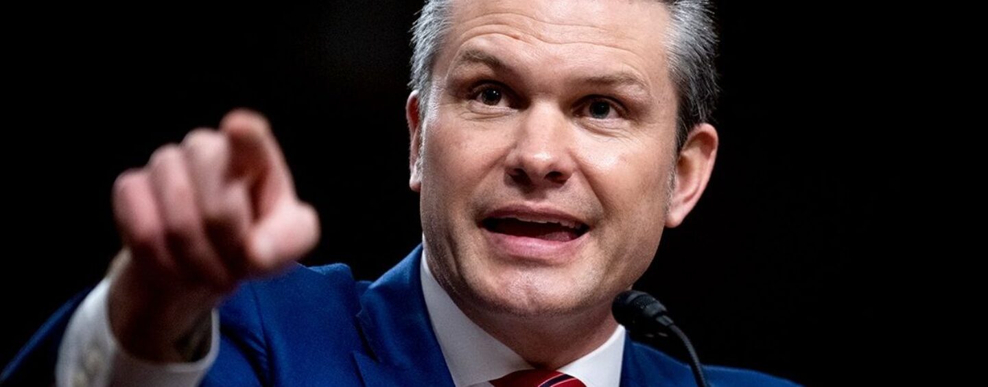 Les républicains du Sénat détournent les questions difficiles des démocrates de Pete Hegseth en faisant des personnes transgenres une blague