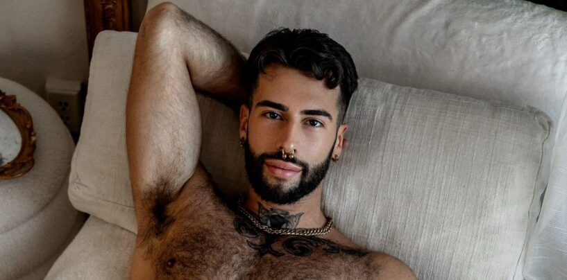 Le prince Joshua dévoile ses secrets épicés et sort une nouvelle chanson sexy qui fera haleter les gays