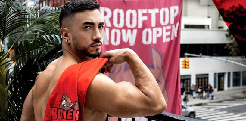 Calendrier des barmans des Boxers de New York : les garçons Buff se gonflent pour une cause