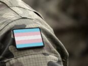 Trump révoque l'ordonnance de Biden qui a levé l'interdiction militaire trans, ouvrant la voie à une nouvelle interdiction