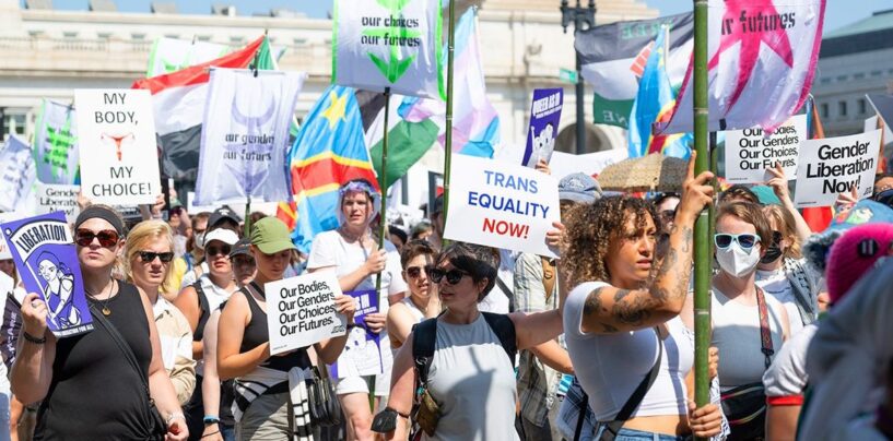 L'ordre d'exercice des «deux sexes» de Trump nuira aux millions d'Américains: étudiez