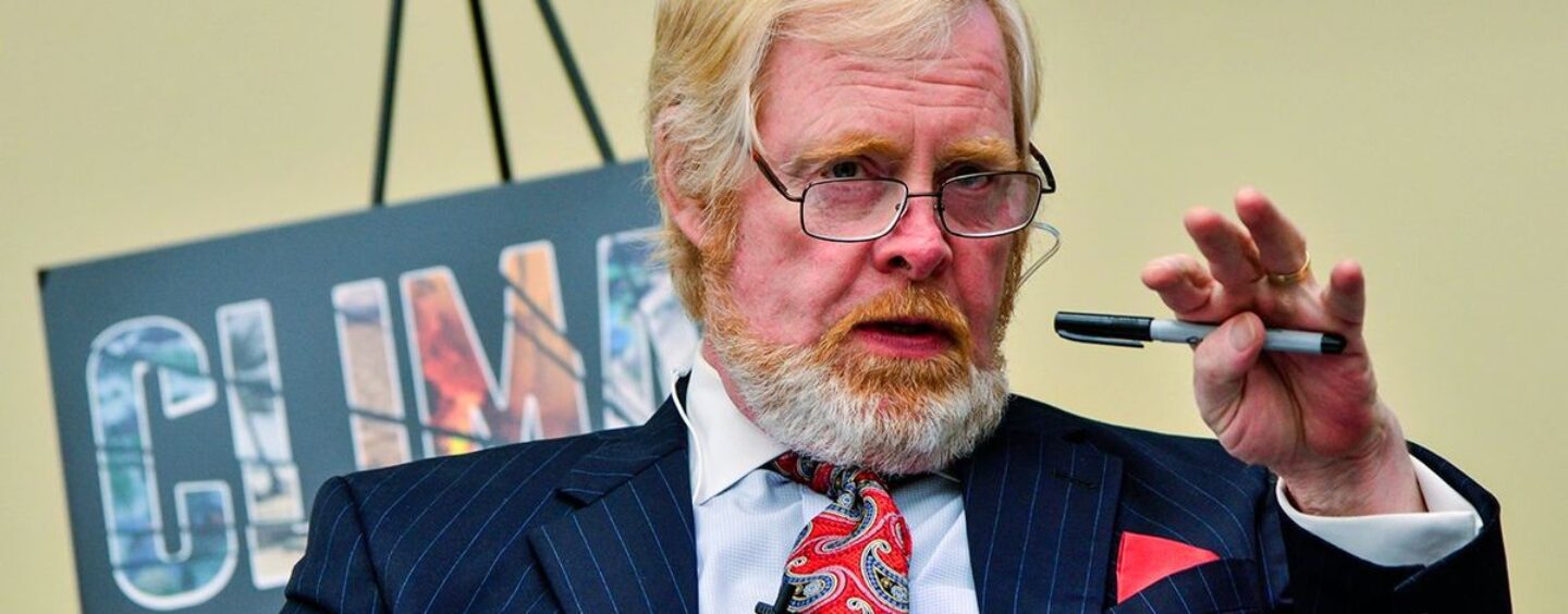 Brent Bozell, activiste anti-LGBTQ + et père du 6 janvier, pour diriger l'agence de médias américaine