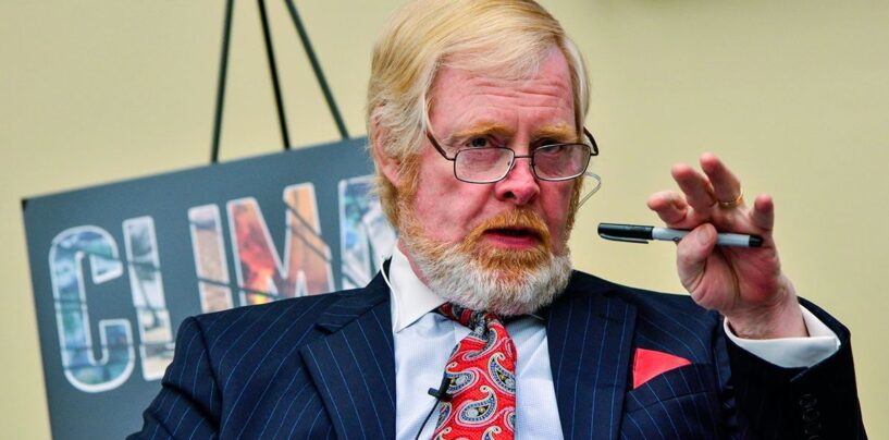 Brent Bozell, activiste anti-LGBTQ + et père du 6 janvier, pour diriger l'agence de médias américaine