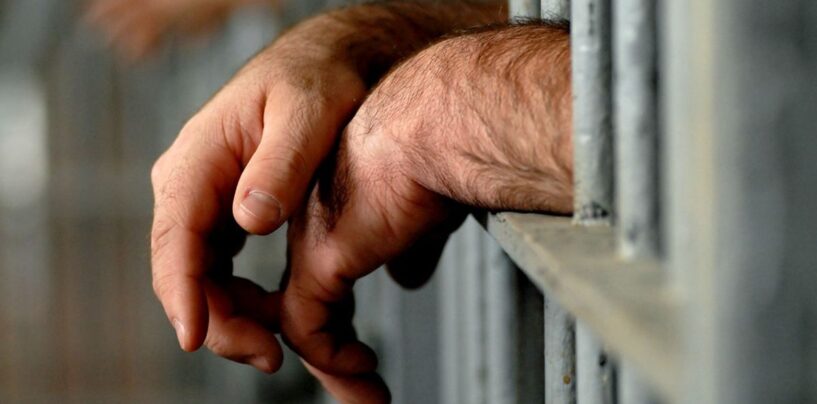 Trump interdira les femmes trans des prisons des femmes en supprimant les transporteurs des protections de viol