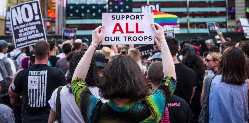 Breaking: Donald Trump signe un nouveau décret affectant les militaires transgenres