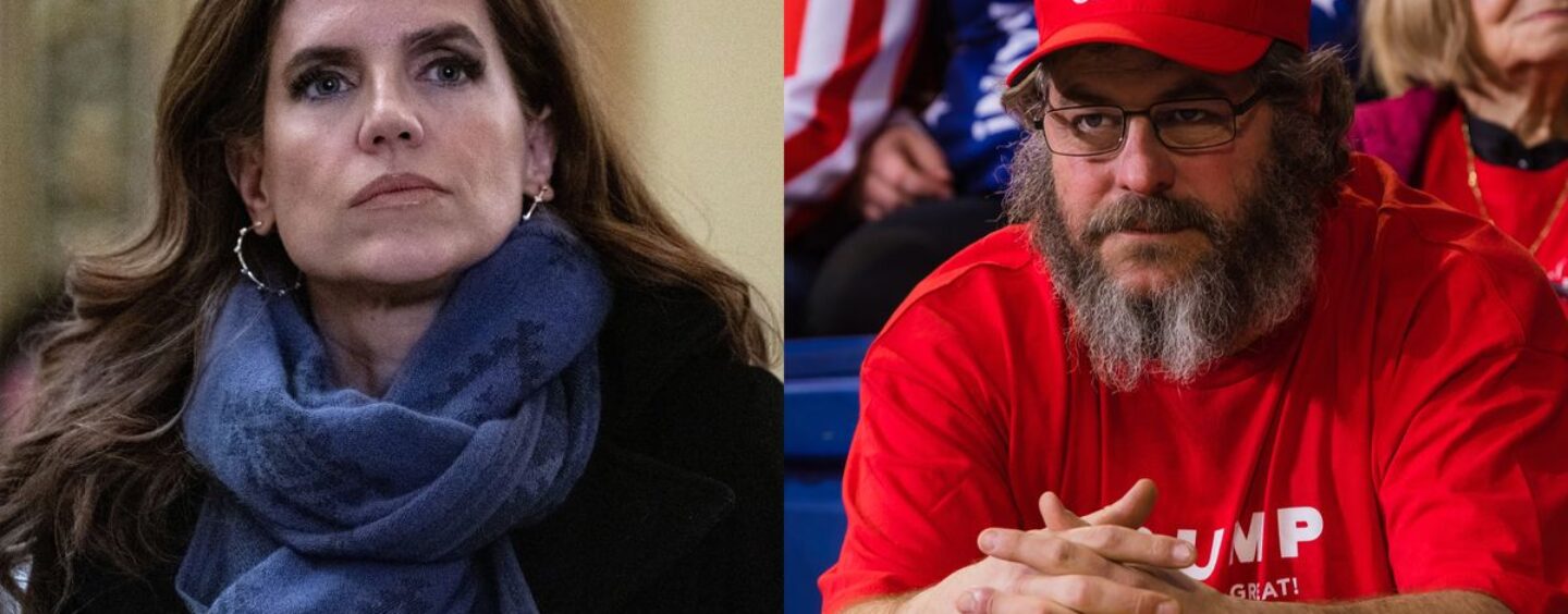 Même Maga traîne la républicaine Nancy Mace pour avoir accidentellement admis qu'elle était une admission de Dei