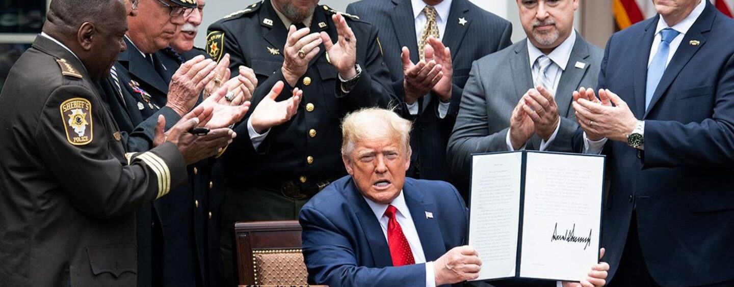 Ce qu’il faut savoir sur les décrets alors que Trump se prépare à prendre ses fonctions