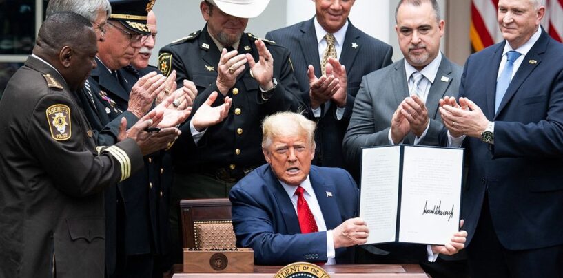 Ce qu’il faut savoir sur les décrets alors que Trump se prépare à prendre ses fonctions