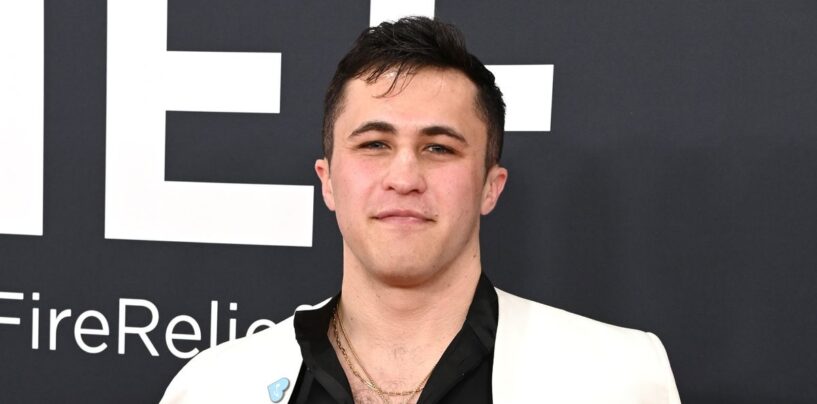 Chris Olsen embrasse son sex-appeal et «se sent confiant» à Grammys