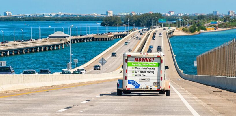 Les États avec les lois anti-LGBTQ + devraient perdre économiquement »comme la diminance de la santé mentale: Rapport