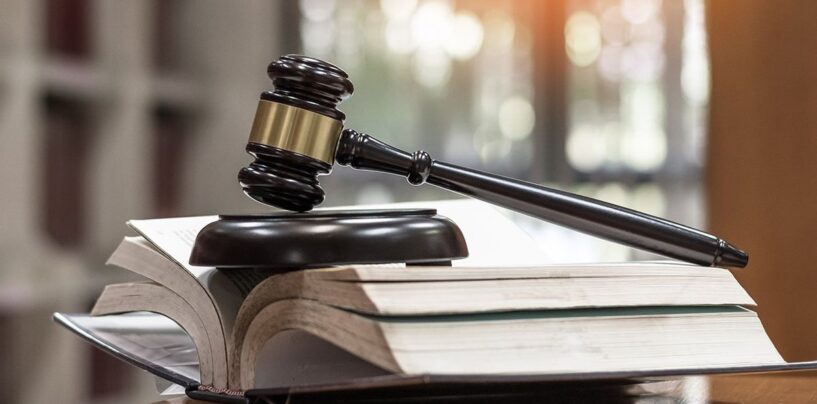 Le procès défie le décret de Trump pour cibler les soins affirmants