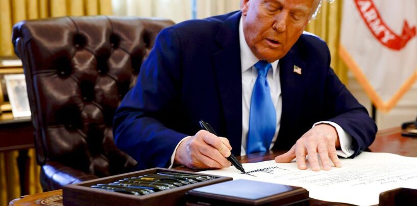 Breaking: Donald Trump interdit aux athlètes transgenres de faire du sport