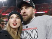 Travis Kelce a déclaré que Trump au Super Bowl est un «  grand honneur '' et que les médias sociaux soulignent l'évidence