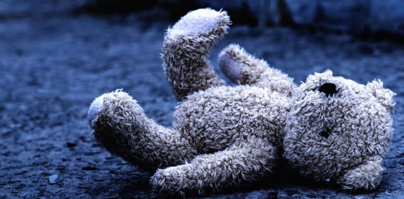 Centre national pour les enfants manquants et exploités Site étreint d'enfants transgenres