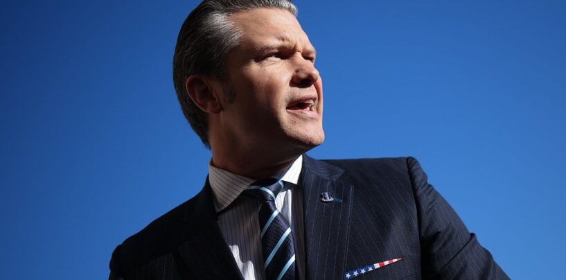 Pete Hegseth reçoit des airs des familles des militaires américains dans la base militaire en Allemagne