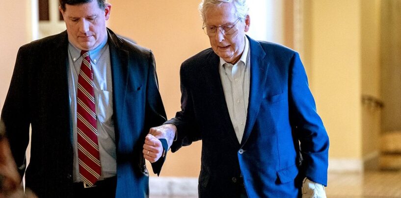 Blâmer Mitch McConnell si vous avez peur et en colère