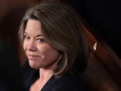 La députée lesbienne Angie Craig dit qu'elle envisage la course au Sénat