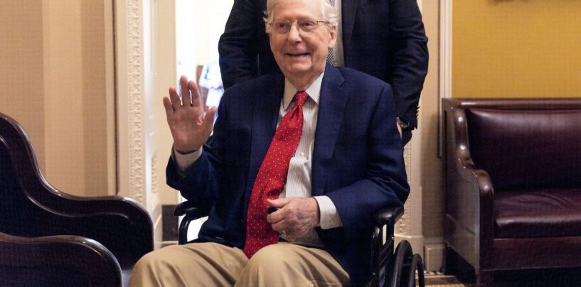 Mitch McConnell quittera le Sénat avec un enregistrement anti-LGBTQ + élégamment