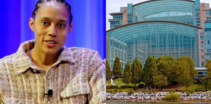 Brittney Griner annule le discours après avoir trouvé une note menaçante de «prison de bébé gay» dans la chambre d'hôtel