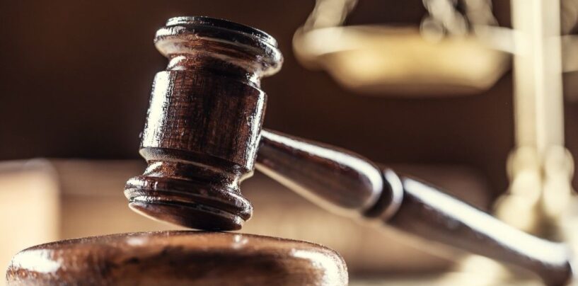 Breaking: Federal Judge bloque les décrets anti-DEC de Trump