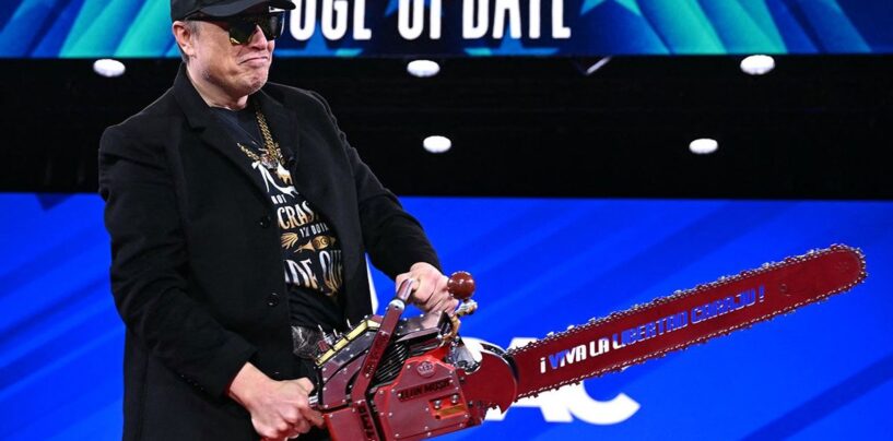 Opinion: Maniant une tronçonneuse, Musk ne coupe pas le budget, il coupe les têtes de la classe moyenne