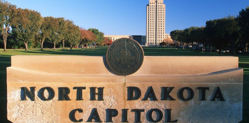 Le Dakota du Nord avance la résolution appelant à la fin à l'égalité du mariage à l'échelle nationale