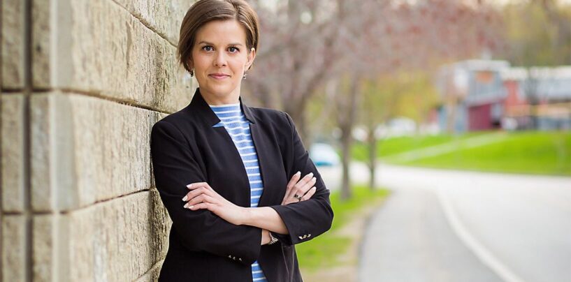 Le législateur du Maine a censuré pour la sortie et la mort de l'athlète trans qui morte