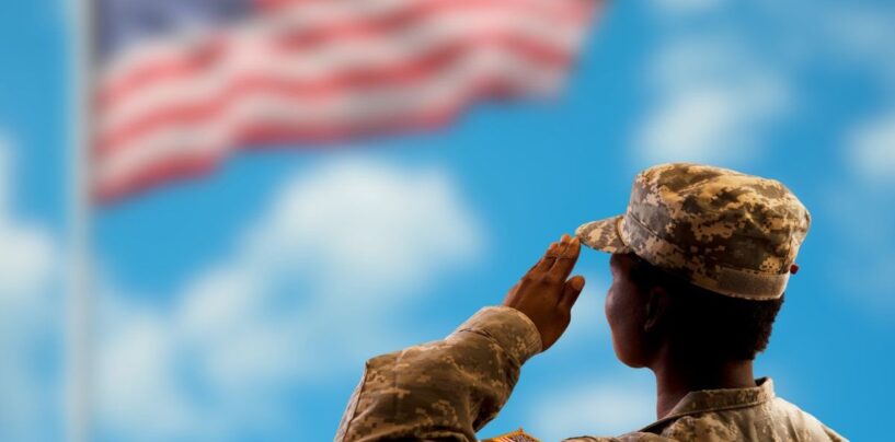 Breaking: l'administration Trump dit que les membres du service trans ont jusqu'au 26 mars pour quitter l'Air Force