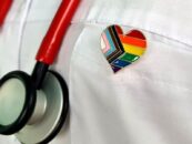 Le juge bloque l'ordre des soins de santé anti-transgenre de Trump