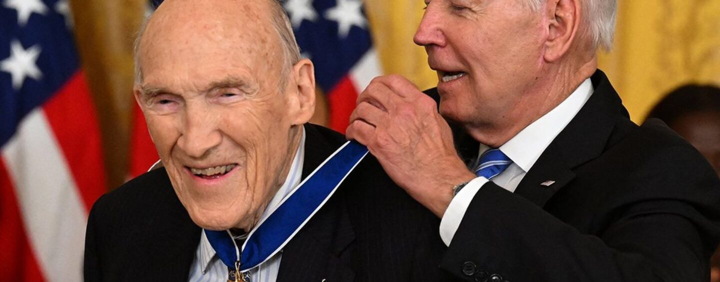 Le sénateur Alan Simpson était en avance sur son parti en ce qui concerne les droits LGBTQ + et l'égalité du mariage