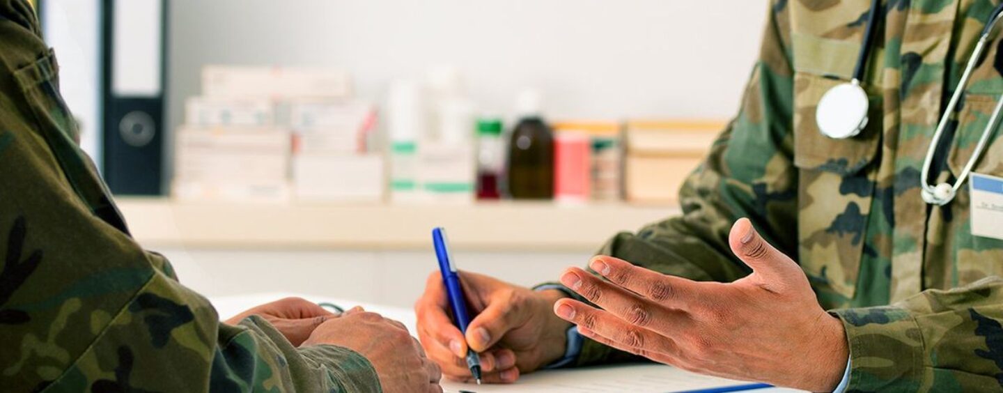 Breaking: l'administration Trump annonce la fin des soins affirmés par les sexes pour les anciens combattants transgenres