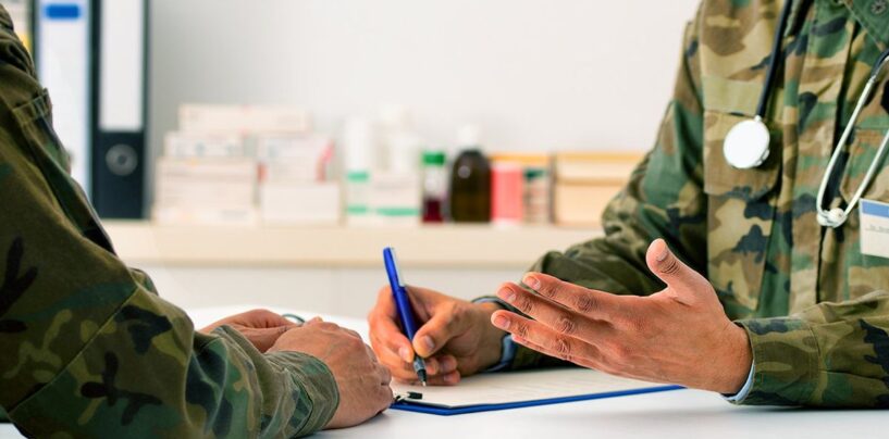 Breaking: l'administration Trump annonce la fin des soins affirmés par les sexes pour les anciens combattants transgenres