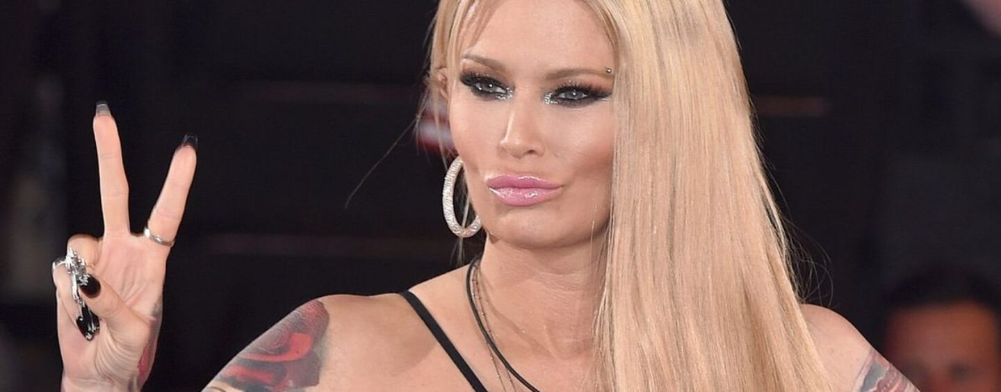 Jenna Jameson Hard lance une nouvelle petite amie un mois après avoir demandé le divorce