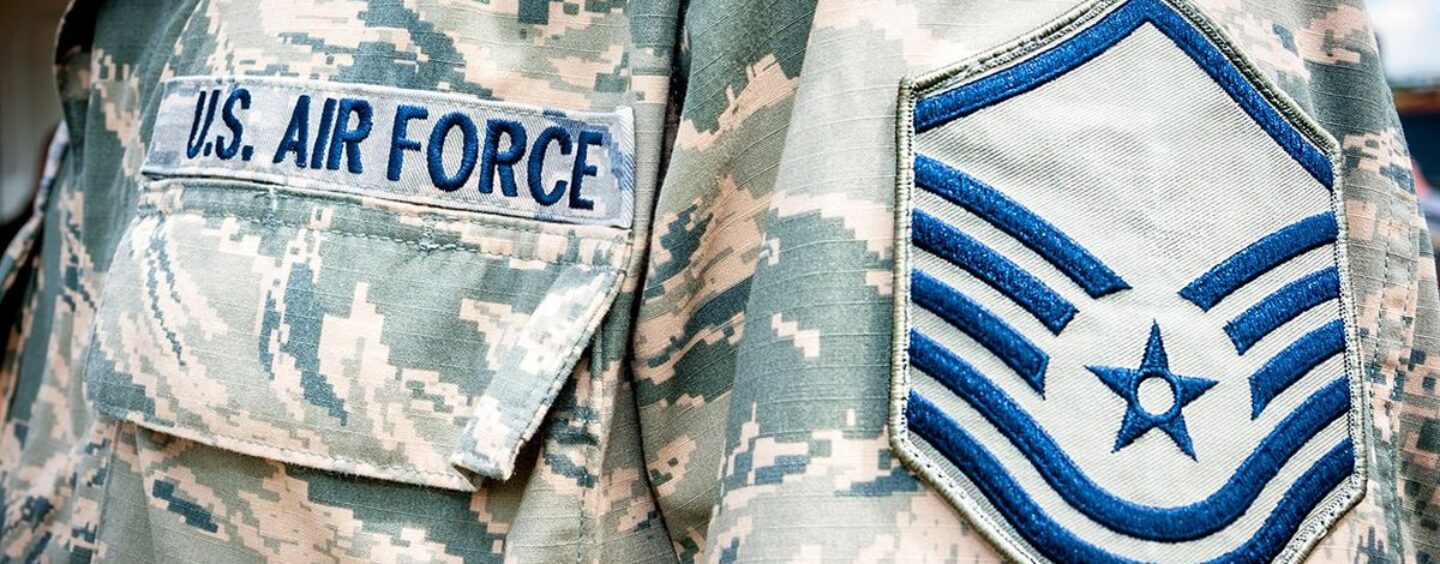 Un autre juge fédéral protège les membres transgenres de l'Air Force contre l'action du gouvernement défavorable