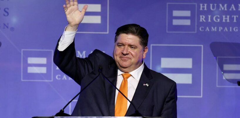 Le gouverneur de l'Illinois Pritzker représente la communauté LGBTQ + dans un discours de Fiery HRC