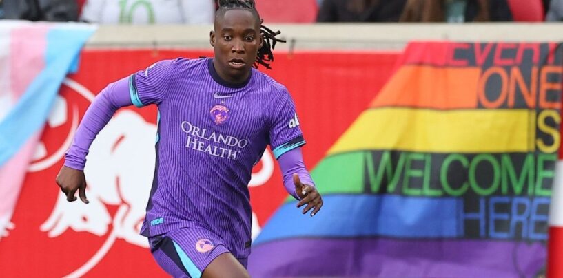 Les fans de Gotham auraient lancé des abus transphobes à Star ciblé par JK Rowling