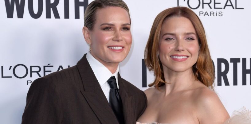 La star du football Ashlynn Harris montre de rares photos de famille avec ses enfants et sa petite amie Sophia Bush