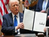 Trump Executive Order Targets Firm Firm contestant les politiques anti-Trans