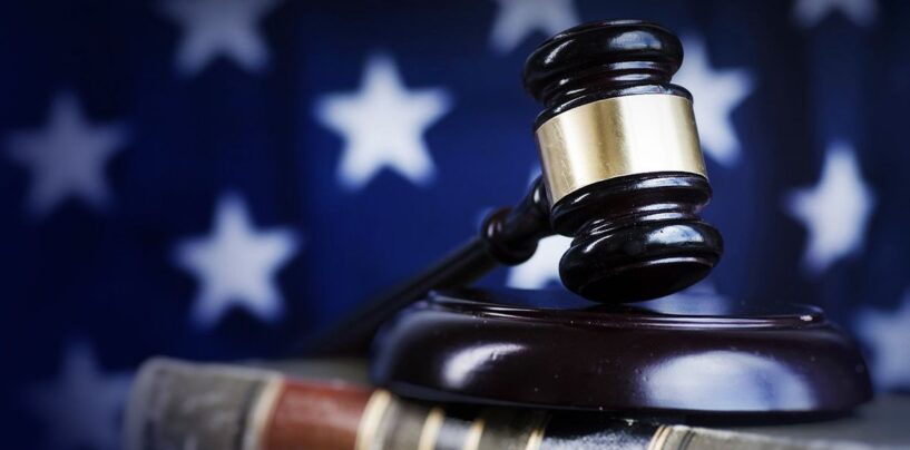 Un autre juge empêche le Pentagone de mettre en œuvre l'interdiction militaire transgenre de Trump