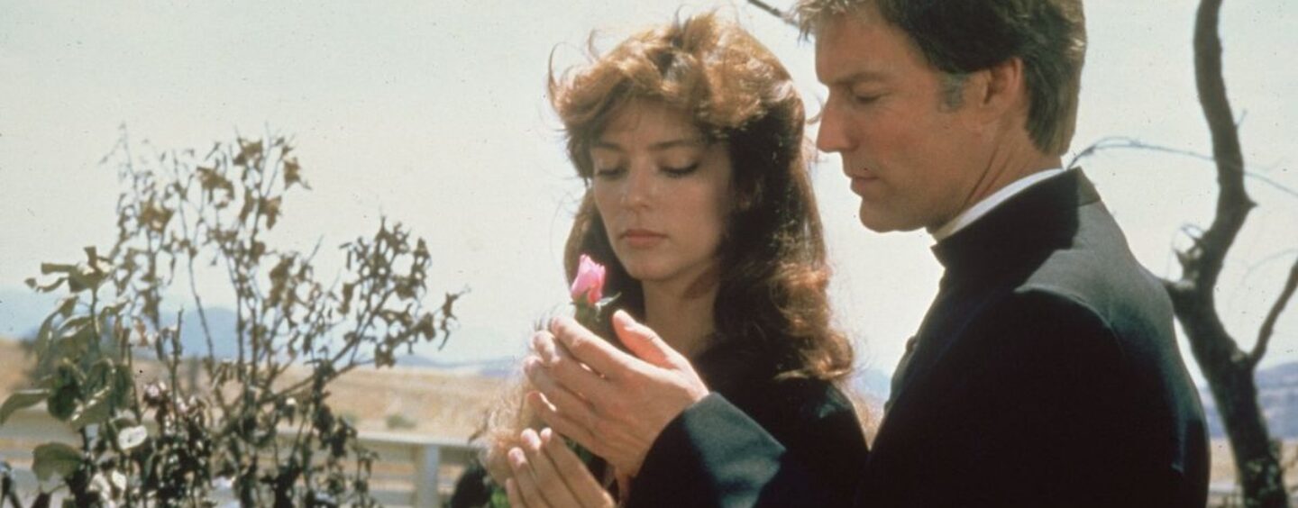 Richard Chamberlain et l'écrasement interdit pour le père Bricassart