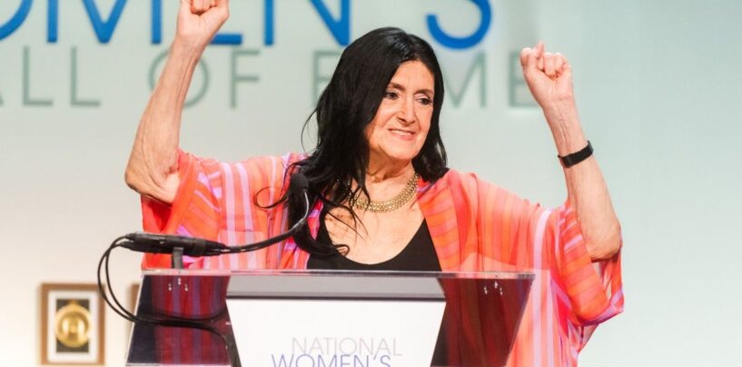 Sandy Stone est la première femme transgenre introduite au Temple de la renommée des femmes nationales