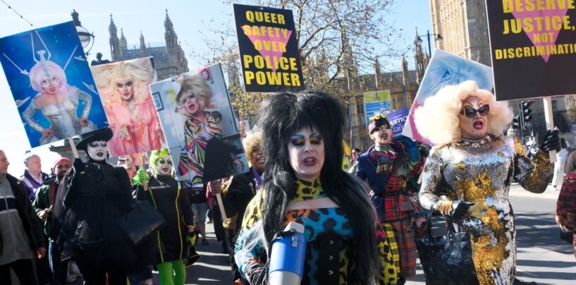 L'enquête sur la mort de Heklina a été tâchée par la police pour ces raisons, disent les manifestants